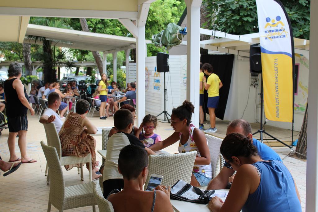 Hotel Fabrizio Ρίμινι Εξωτερικό φωτογραφία
