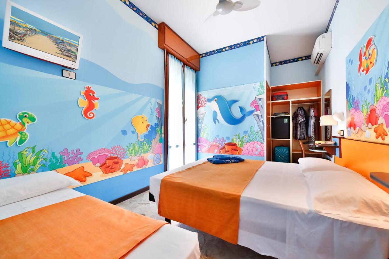 Hotel Fabrizio Ρίμινι Δωμάτιο φωτογραφία